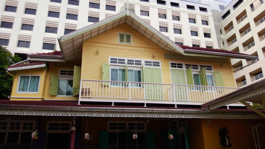 Panida Suite Hotel Bangkok Exterior foto